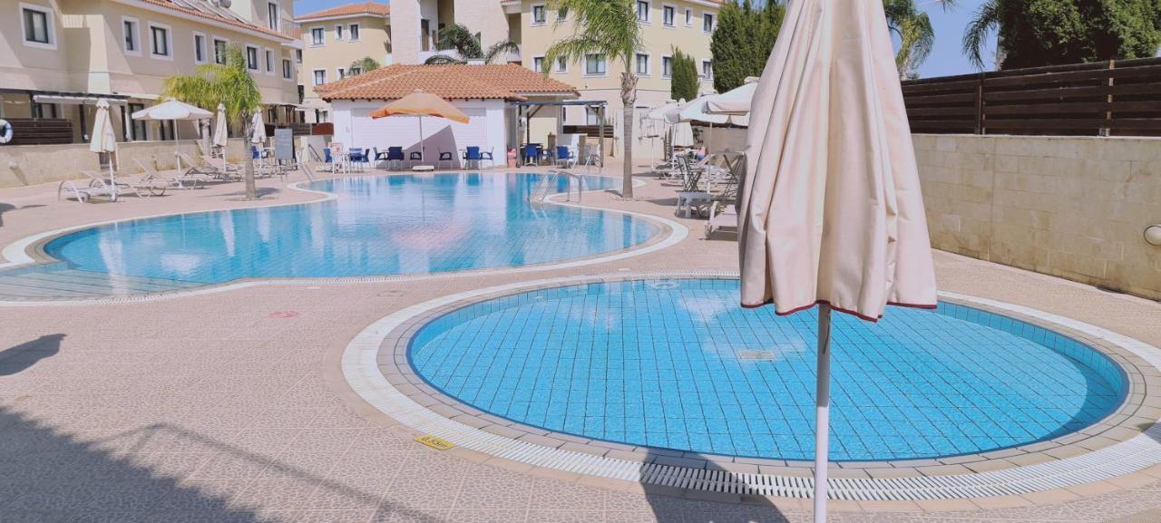Stay Kyklades Resort & Spa Paralimni Exterior foto